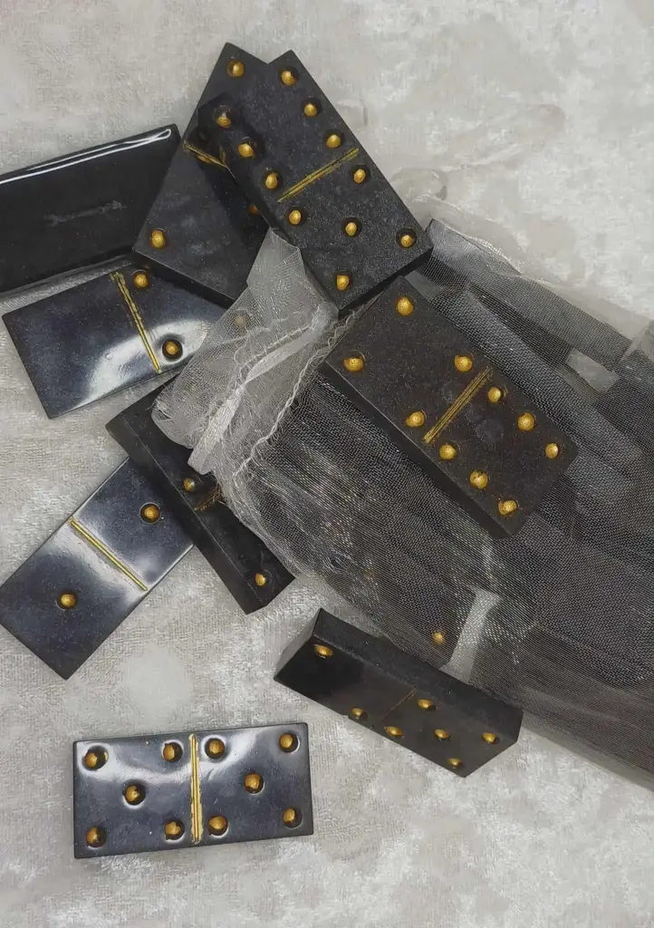 Domino (Pièce en stock ( expédition 48h), Modèle 1, Blanc intense n°1, Blanc intense n°1, Noir)